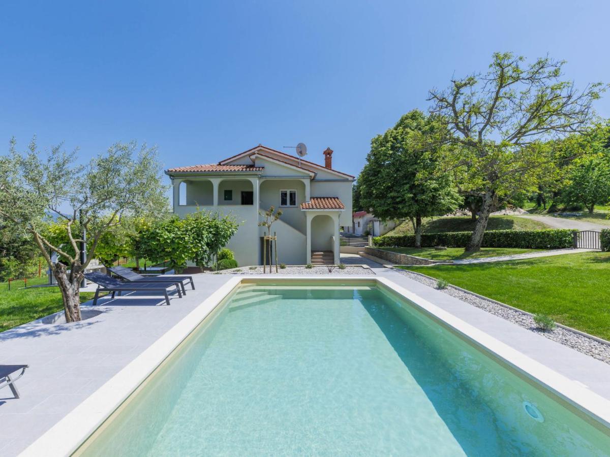 Holiday Home Carlo - Ipc102 By Interhome Pićan エクステリア 写真